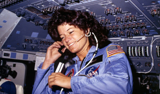 (NASA)